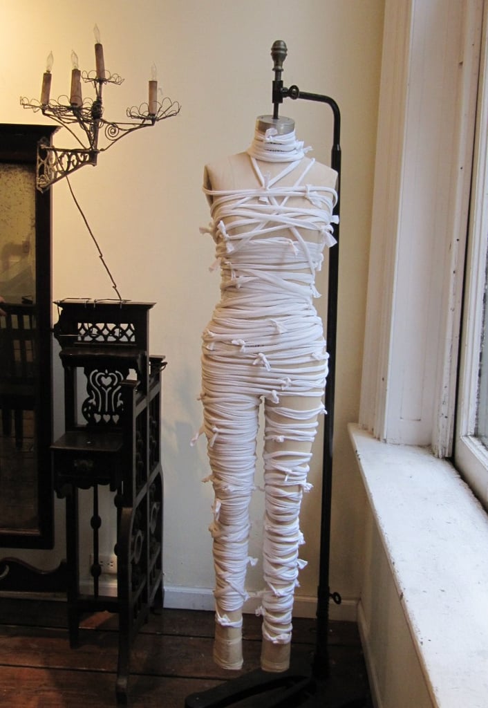 How To Make An Easy Mummy Halloween Costume Popsugar Fashion 6669