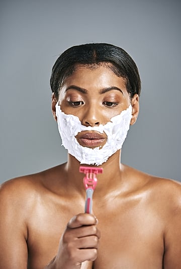女人应该剃掉他们的脸吗?指南和专家建议