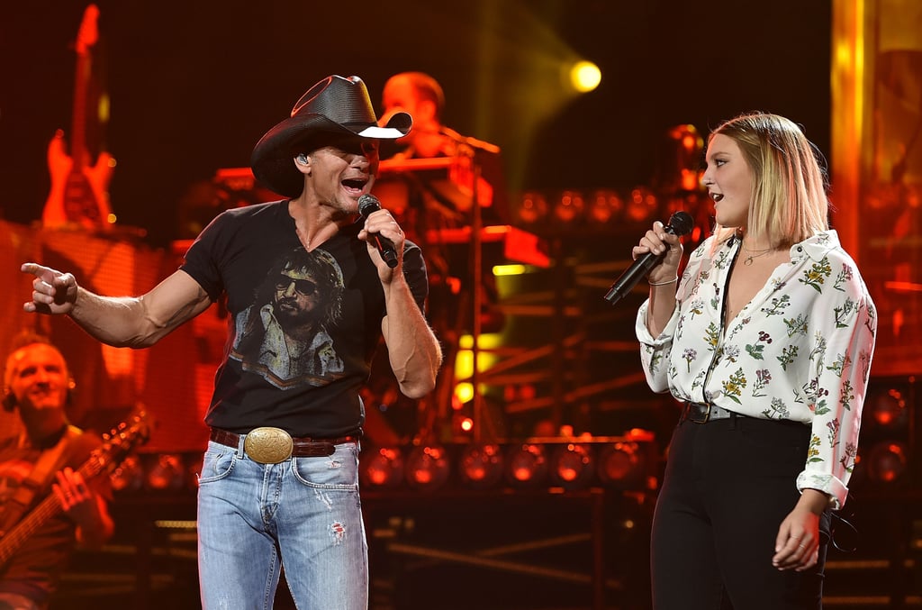 Tim McGraw Sings With His Daughter, Grace, August 2015