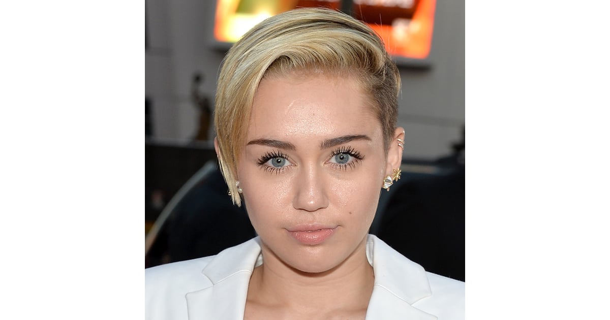 Miley Cyrus Hair And Makeup At American Music Awards 2013