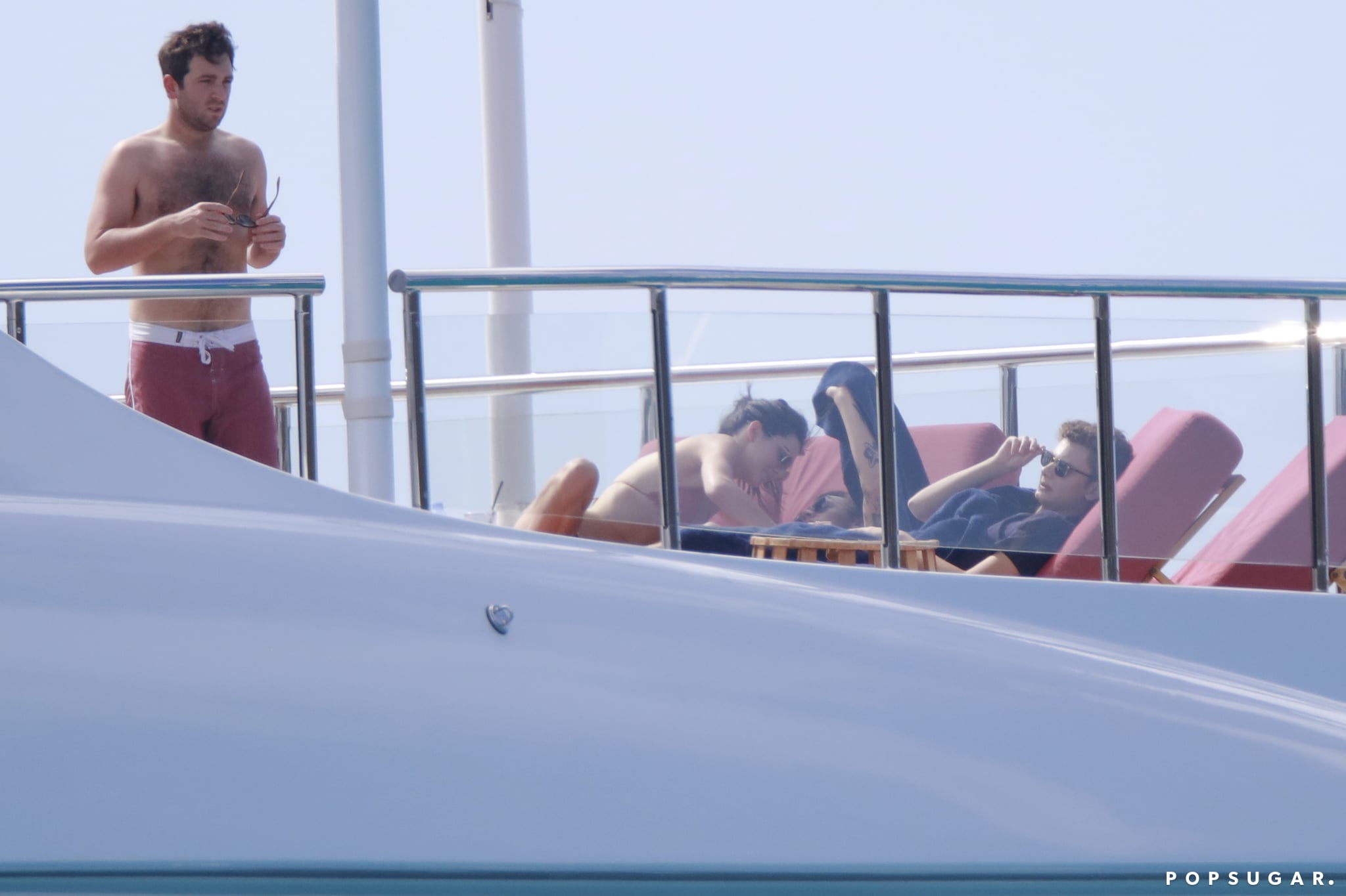 Kendall Jenner And Harry Styles Get Cozy On A Yacht Popsugar Celebrity
