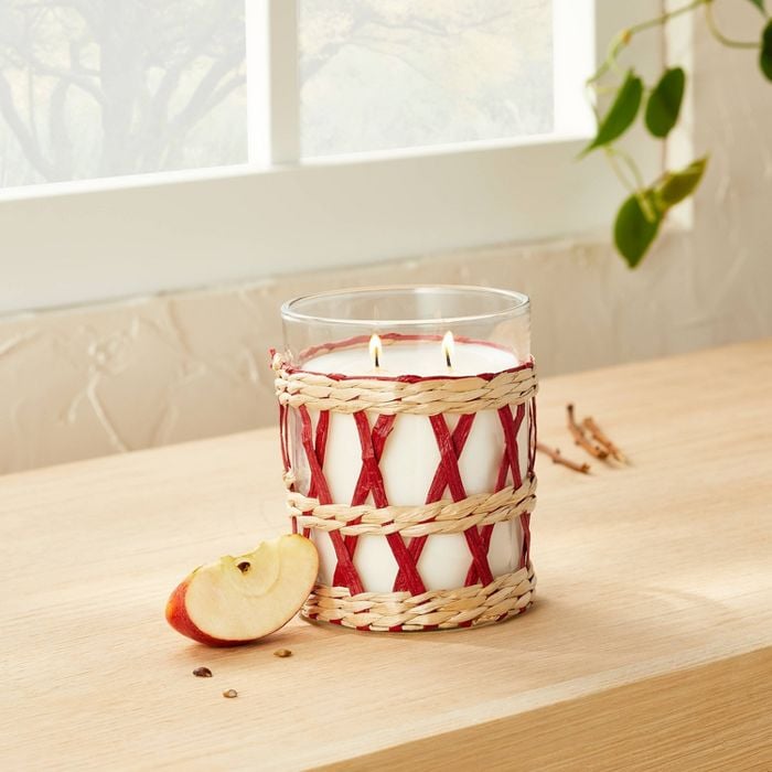 Cute Candle: 2-Wick Candle