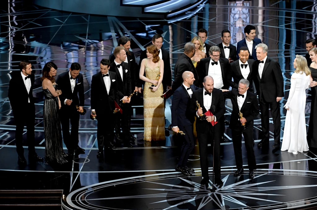 The cast and huge crew associated with La La Land got on stage, and producer Jordan Horowitz started giving his acceptance speech like nothing was wrong.