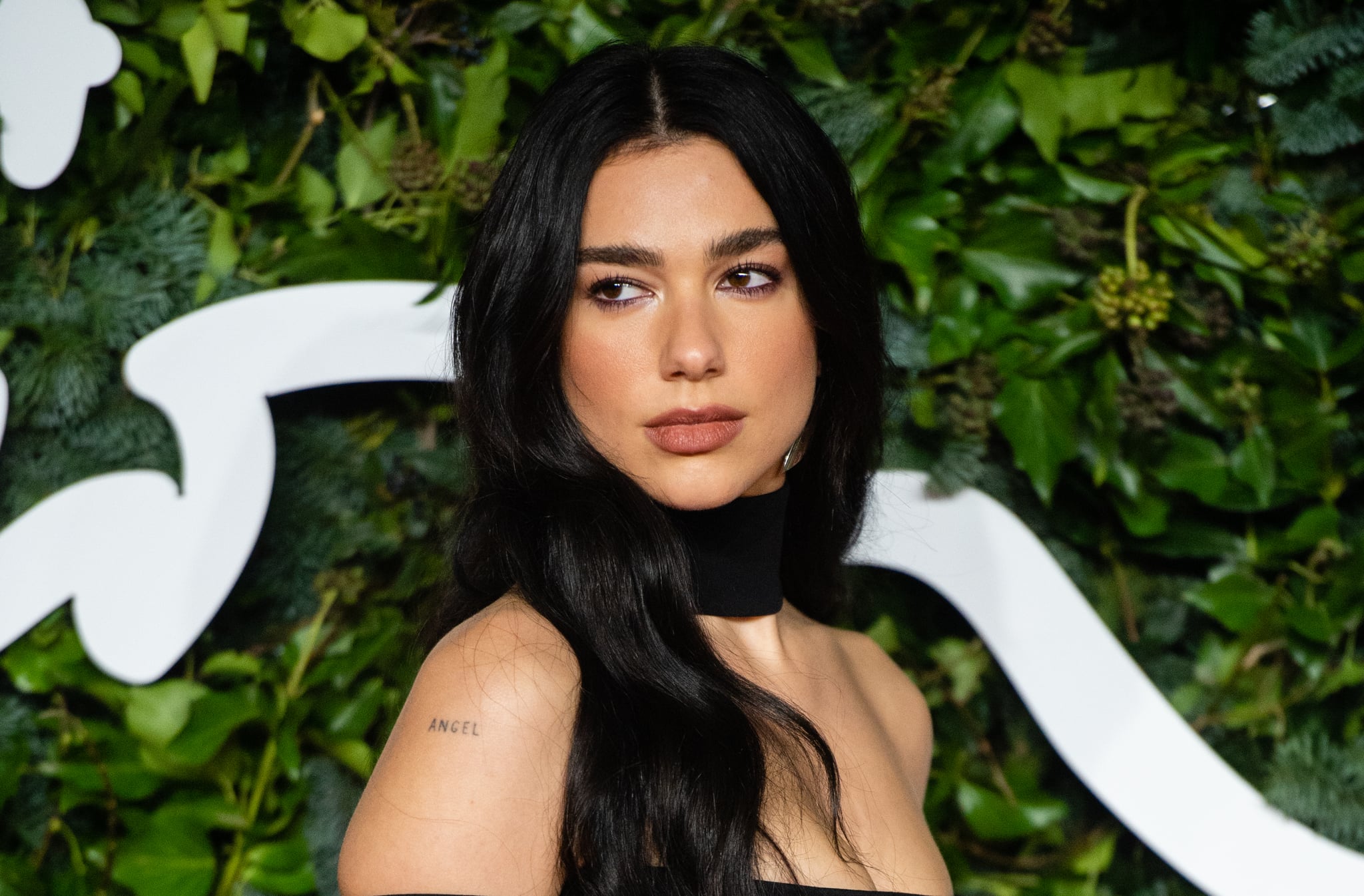 LONDON, ENGLAND - NOVEMBER 29: Dua Lipa attends The Fashion Awards 2021 at the Royal Albert Hall on November 29, 2021 in London, England. (Photo by Samir Hussein/WireImage)
