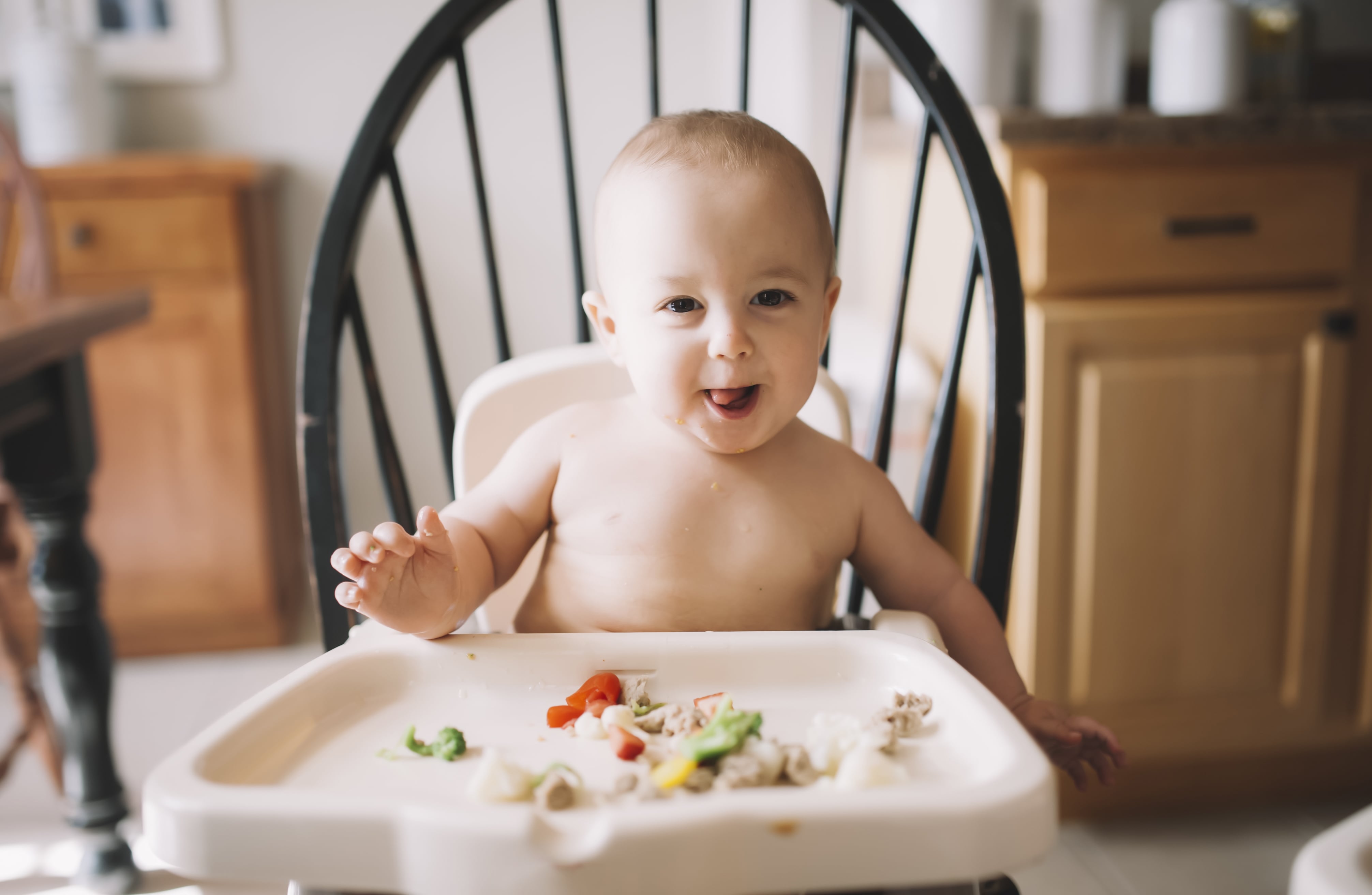 Starting Solids: An easy and practical evidence-based guide to introducing  healthy baby food and allergens written by a dietitian