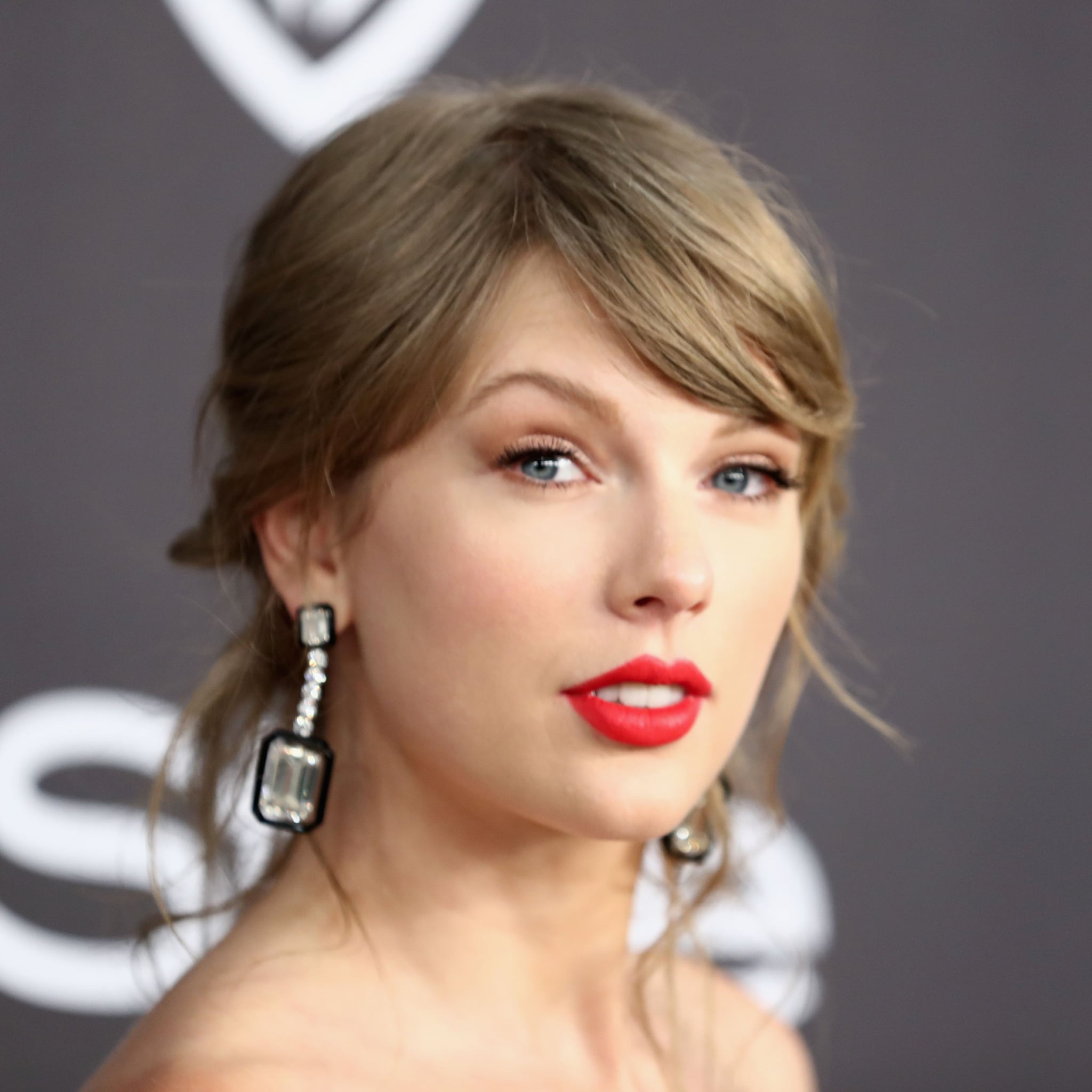 2048px x 2048px - Who Is Taylor Swift Playing in the Cats Movie? | POPSUGAR Entertainment