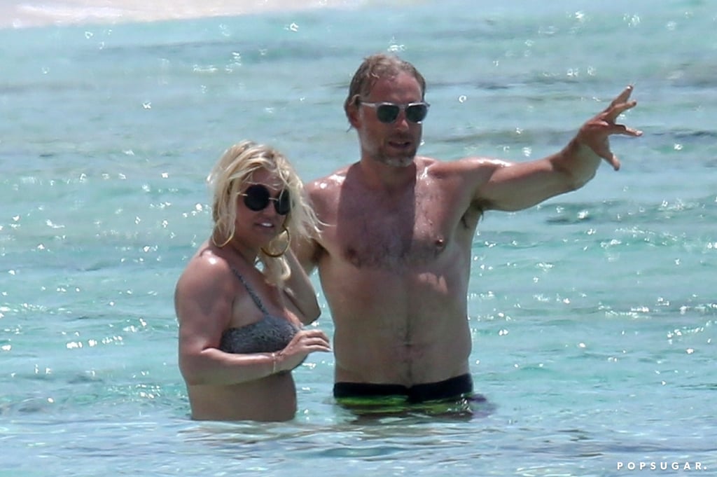 Jessica Simpson and Eric Johnson in the Bahamas April 2018