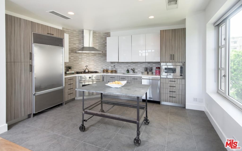 Kendall Jenner Selling Her Condo in Los Angeles