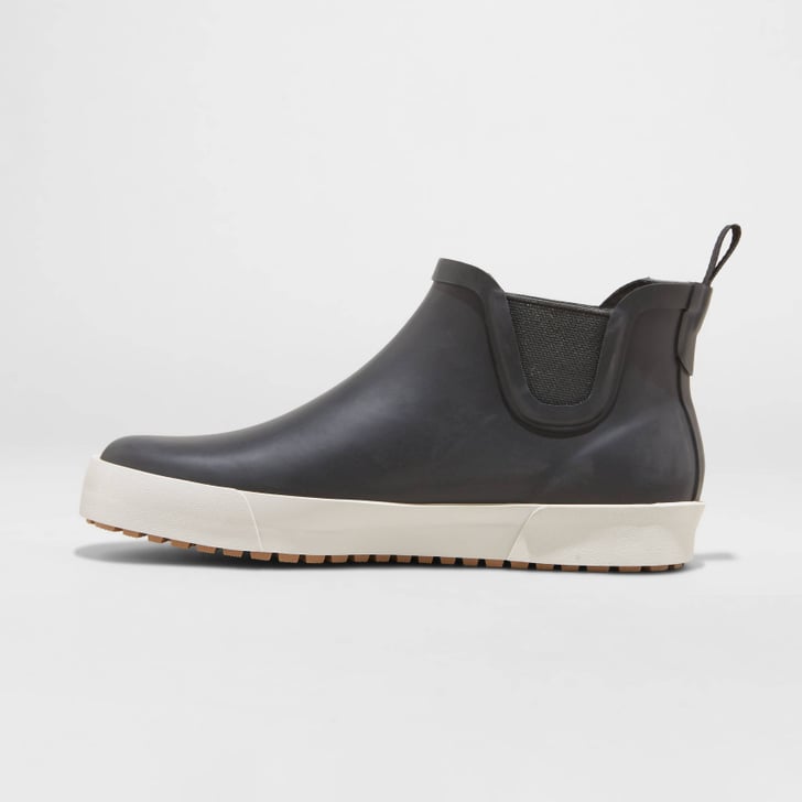 Universal thread rain discount boots