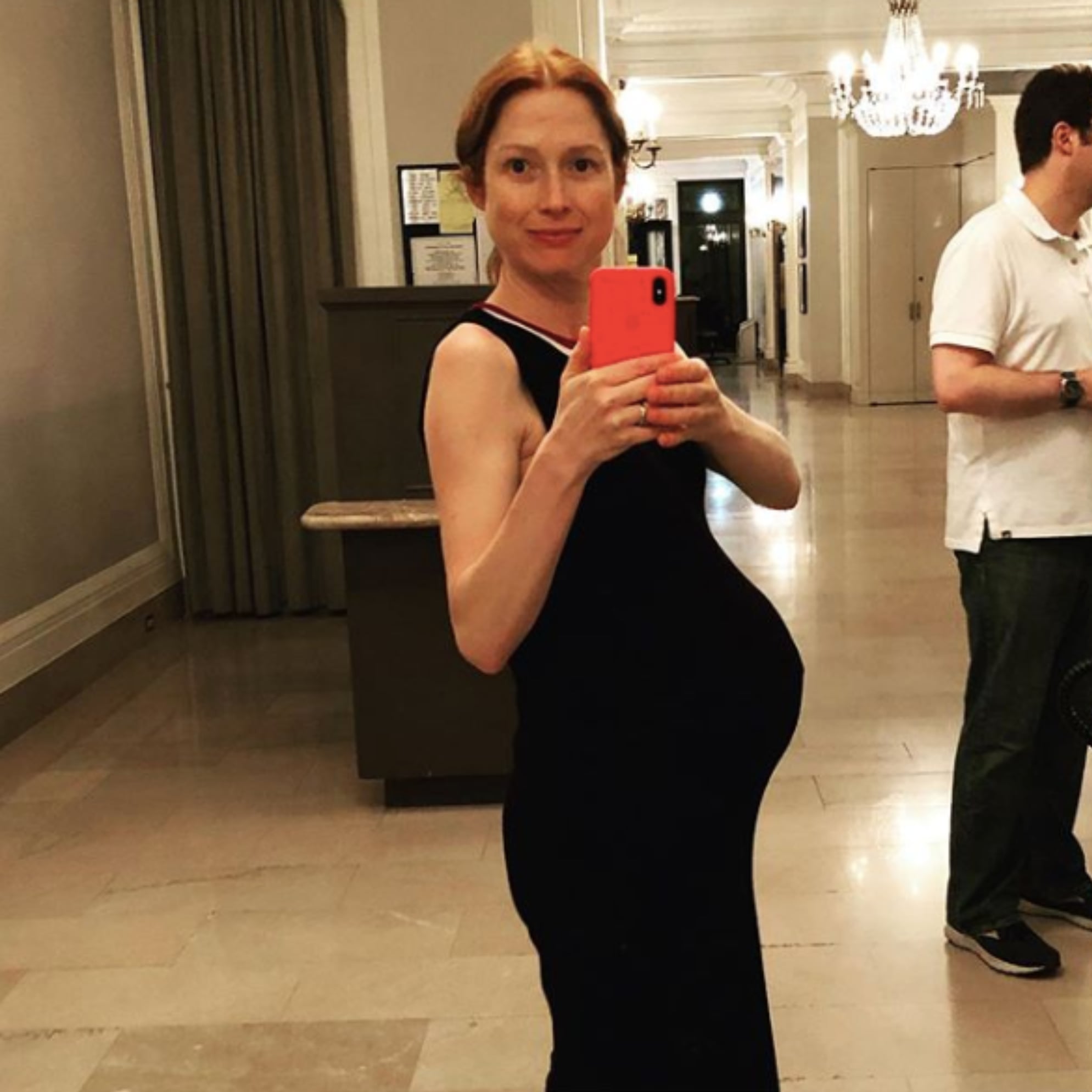 Ellie Kemper's Pregnancy Photo | POPSUGAR Family