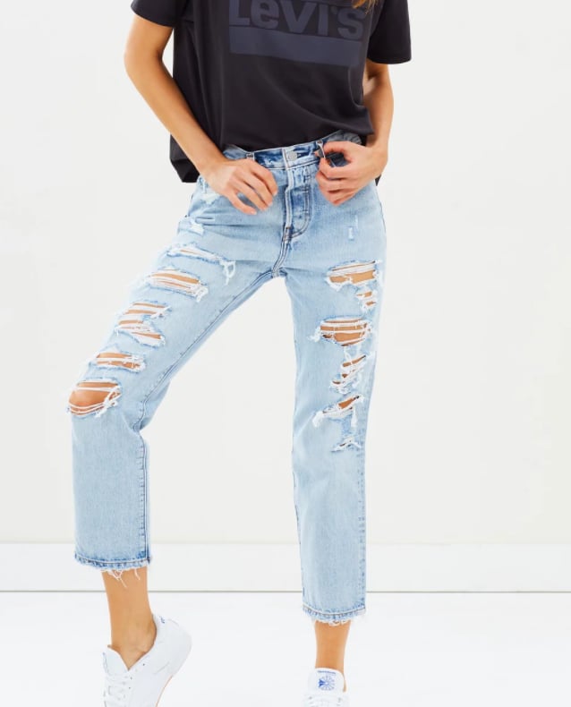 levi's shredded jeans