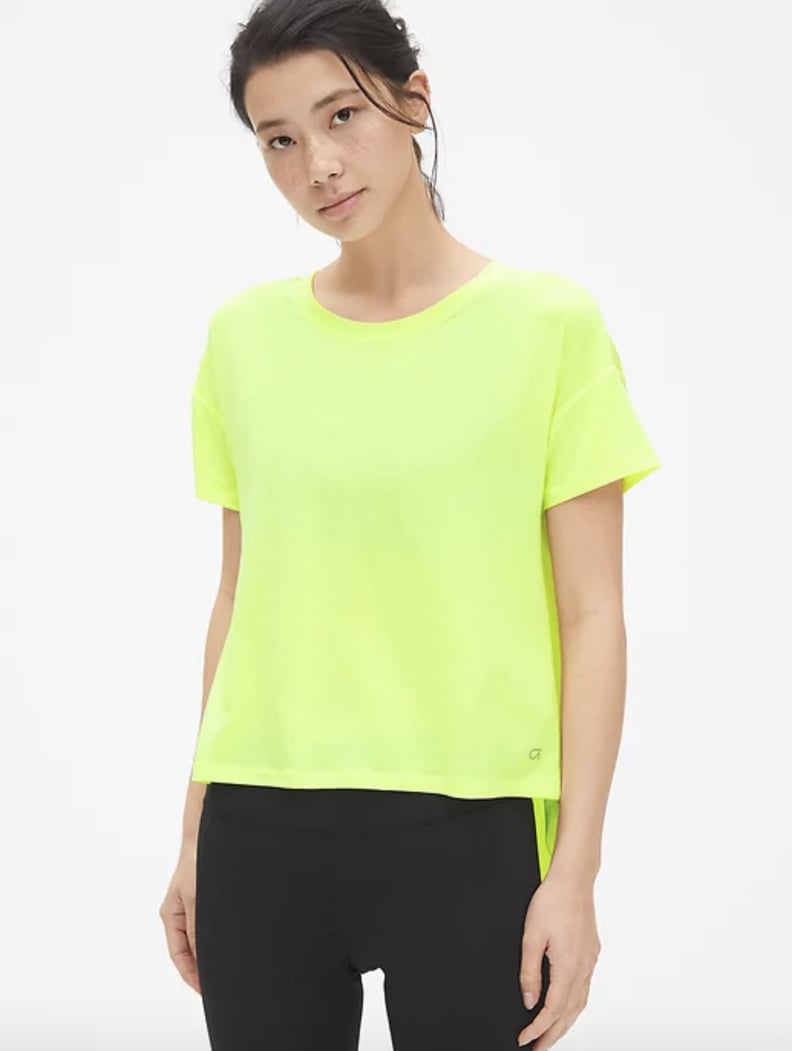 GapFit Breathe Short Sleeve Hi-Lo Hem T-Shirt