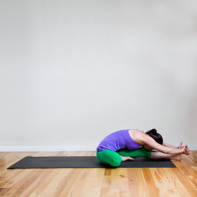 Yoga Split Stretch: Head to Knee
