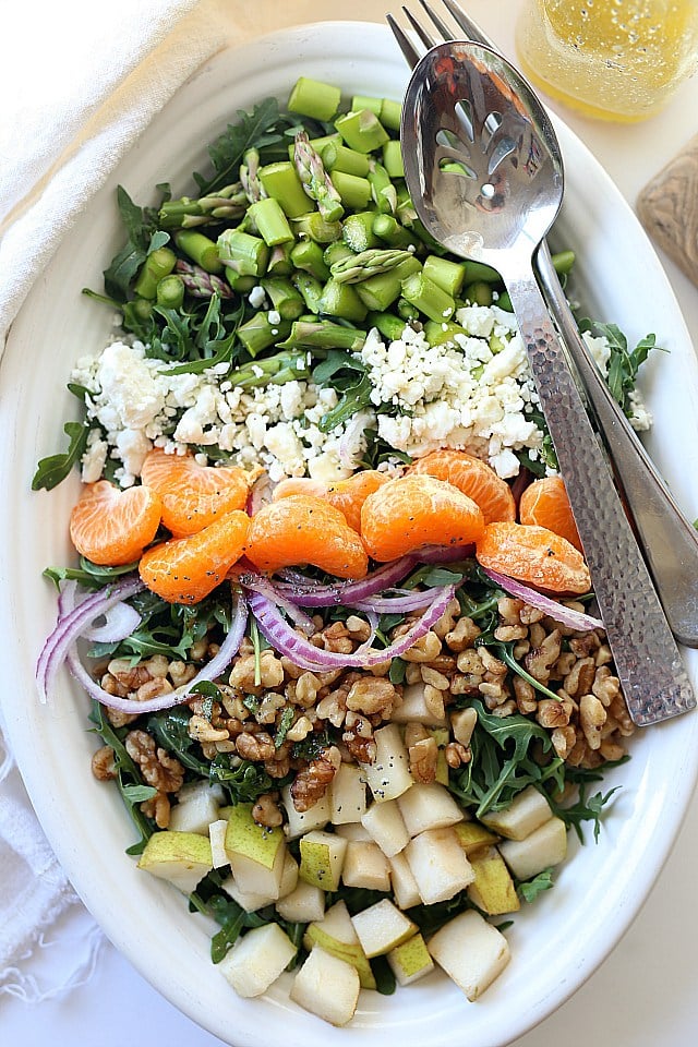 Arugula Spring Salad With Asparagus, Pear, and Mandarin Oranges