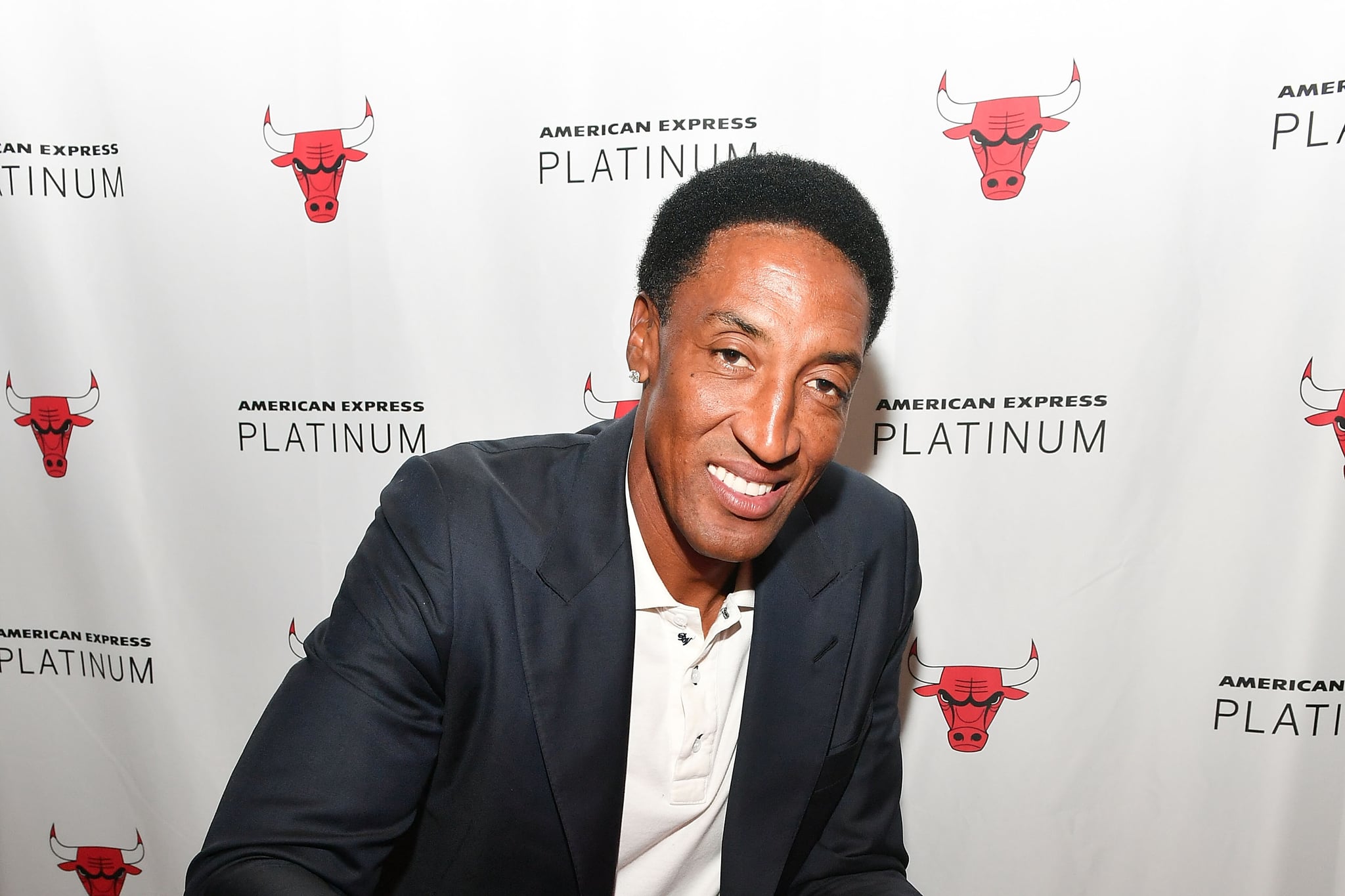 CHICAGO, IL - APRIL 01:  Scottie Pippen meets fans at American Express