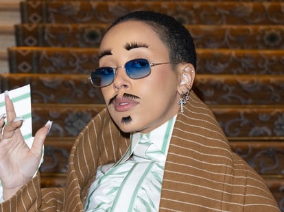 Doja Cat Wears Fake Lashes as a Mustache in Paris | POPSUGAR Beauty