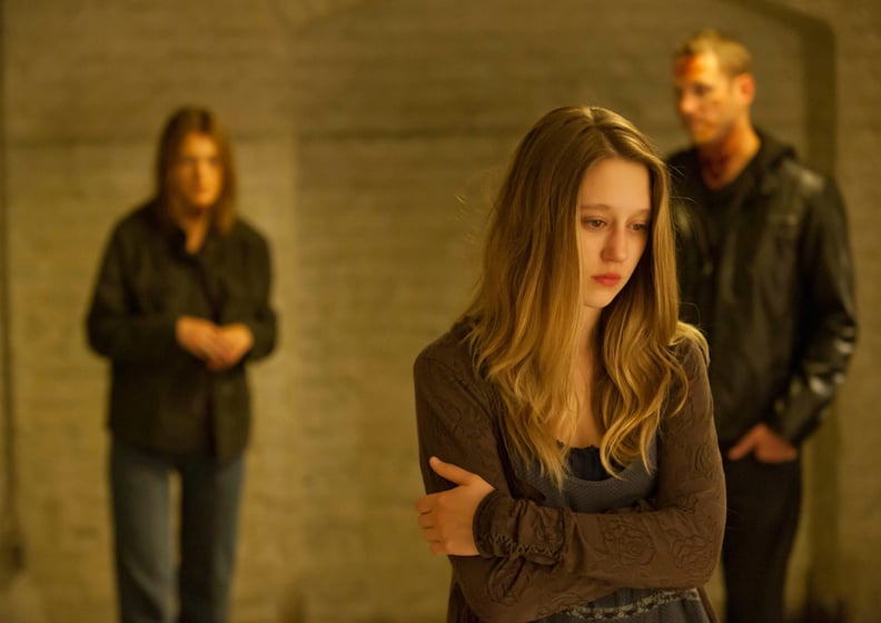 AMERICAN HORROR STORY: MURDER HOUSE, center front: Taissa Farmiga in 'Piggy, Piggy' (Season 1, Episode 6, aired November 9, 2011), 2011-, ph: Ray Mickshaw/FX Networks/courtesy Everett Collection