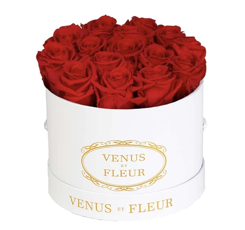 A Floral Gift: Venus et Fleur Small Round Arrangement