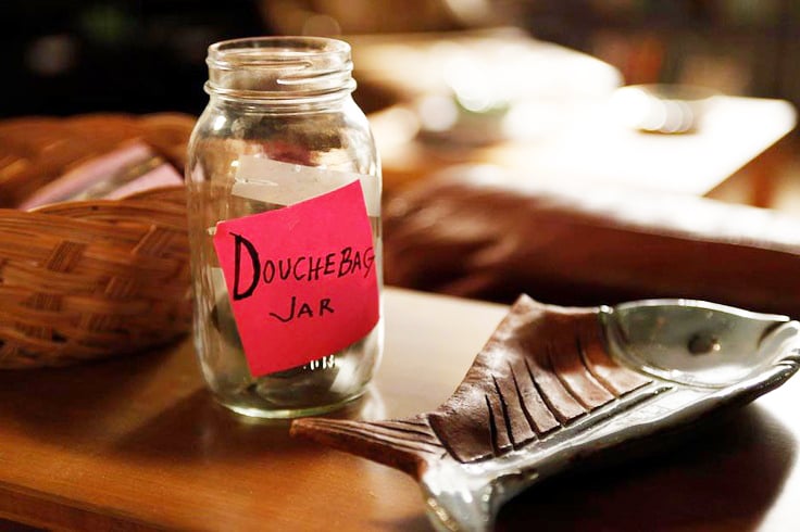 13 signs youre dating a douche