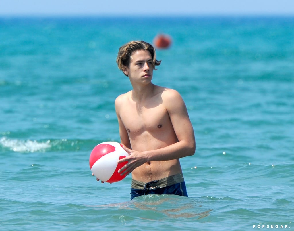 Cole Sprouse Shirtless Pictures Popsugar Celebrity Photo