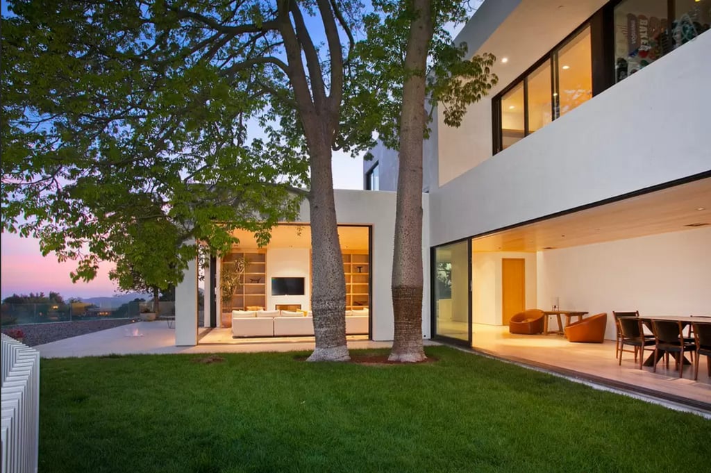 Joe Jonas's Airbnb Rental For Holidays 2015 POPSUGAR Home