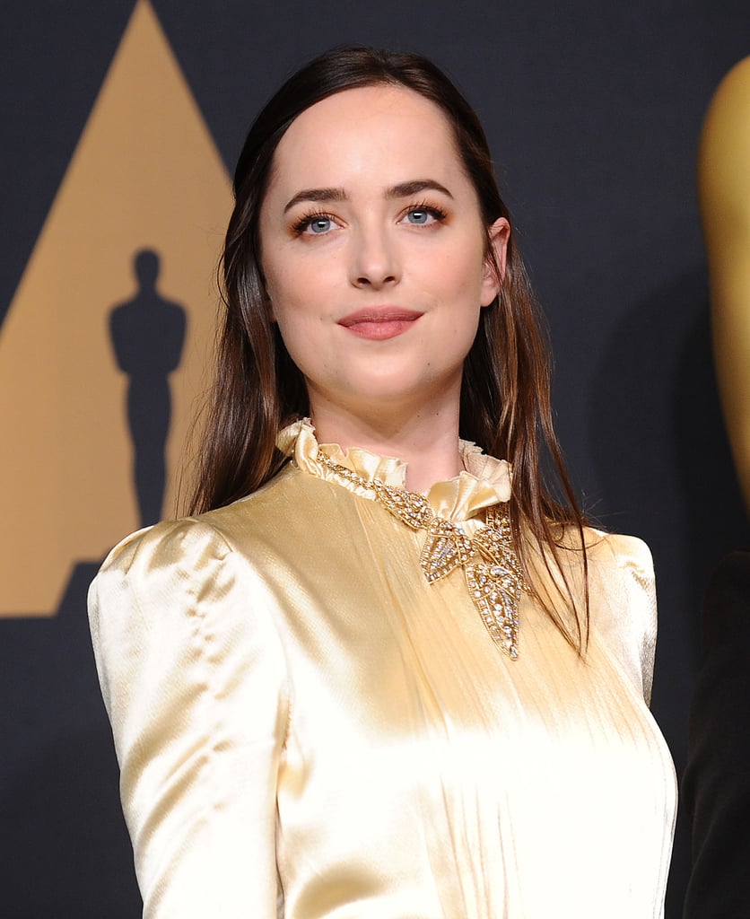 Dakota Johnson's Hair and Makeup at the 2017 Oscars