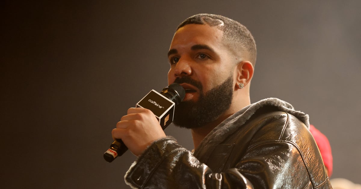 Drake and Nelly Furtado perform "I'm Like a Bird" together at OVO Fest