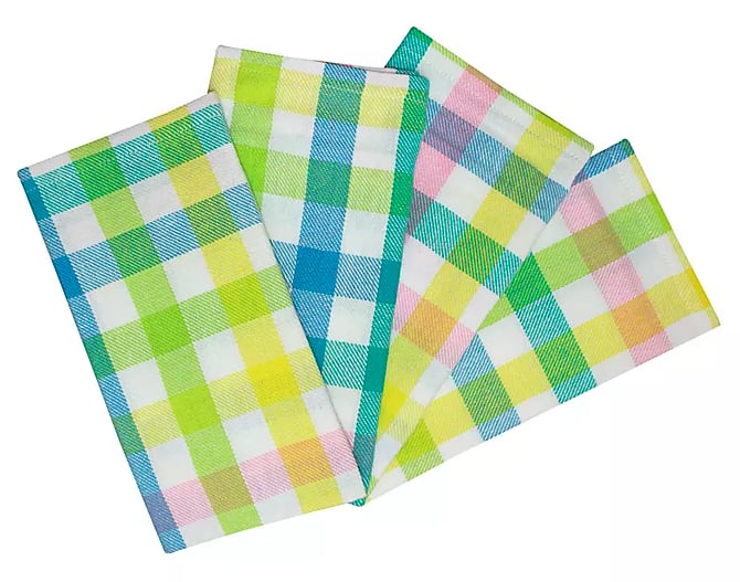 For a Spring Party: Cheerful Napkins