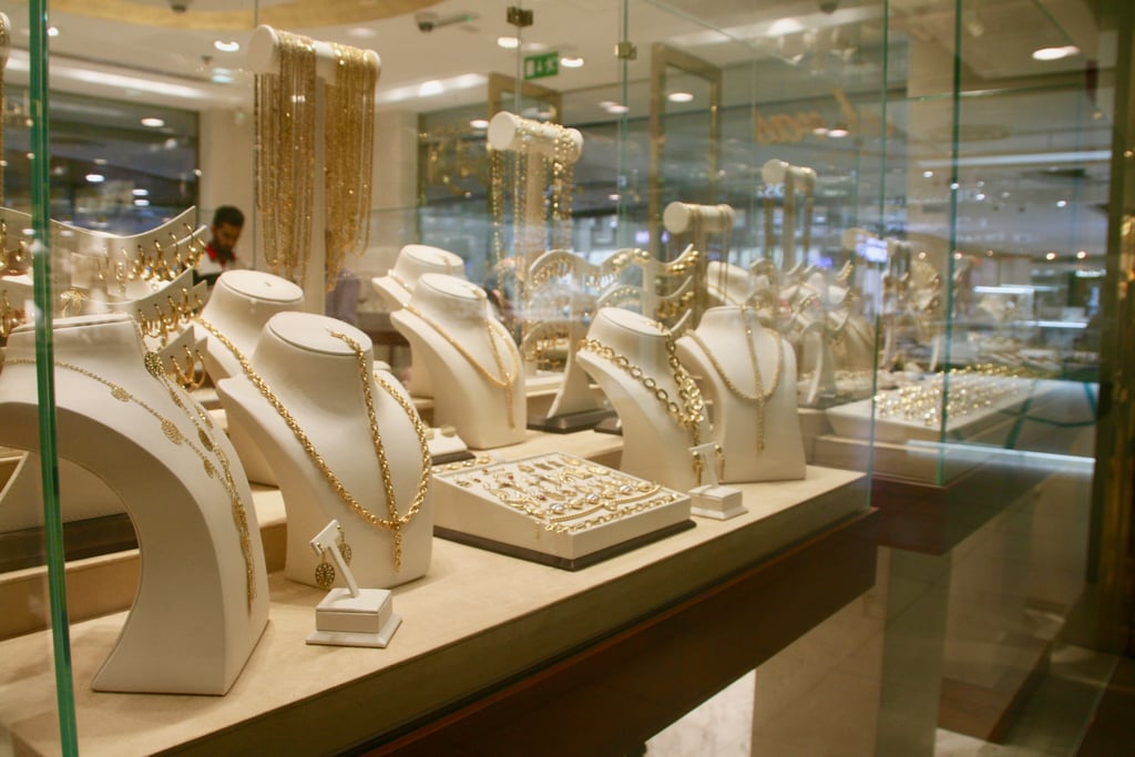 Morning: Gold and Diamond Mart