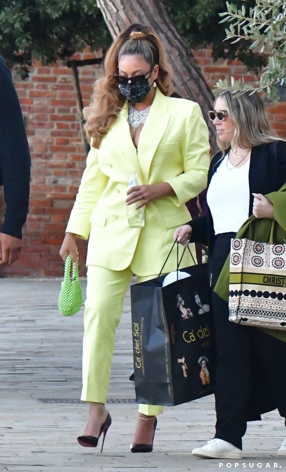 Beyoncé showed off her Chanel bag at a Chanel event in New York