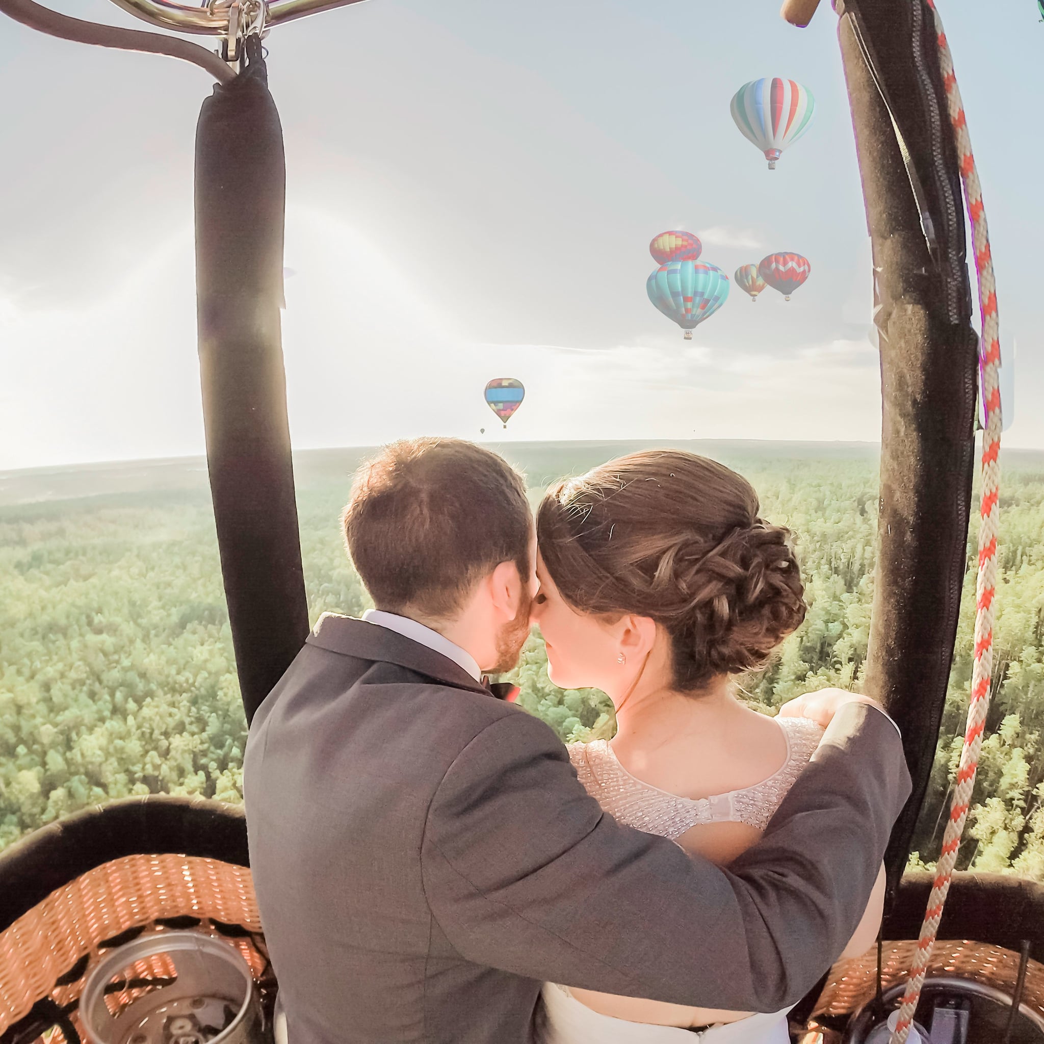 Beperking Woud Valkuilen Hot Air Balloon Elopement | POPSUGAR Love & Sex
