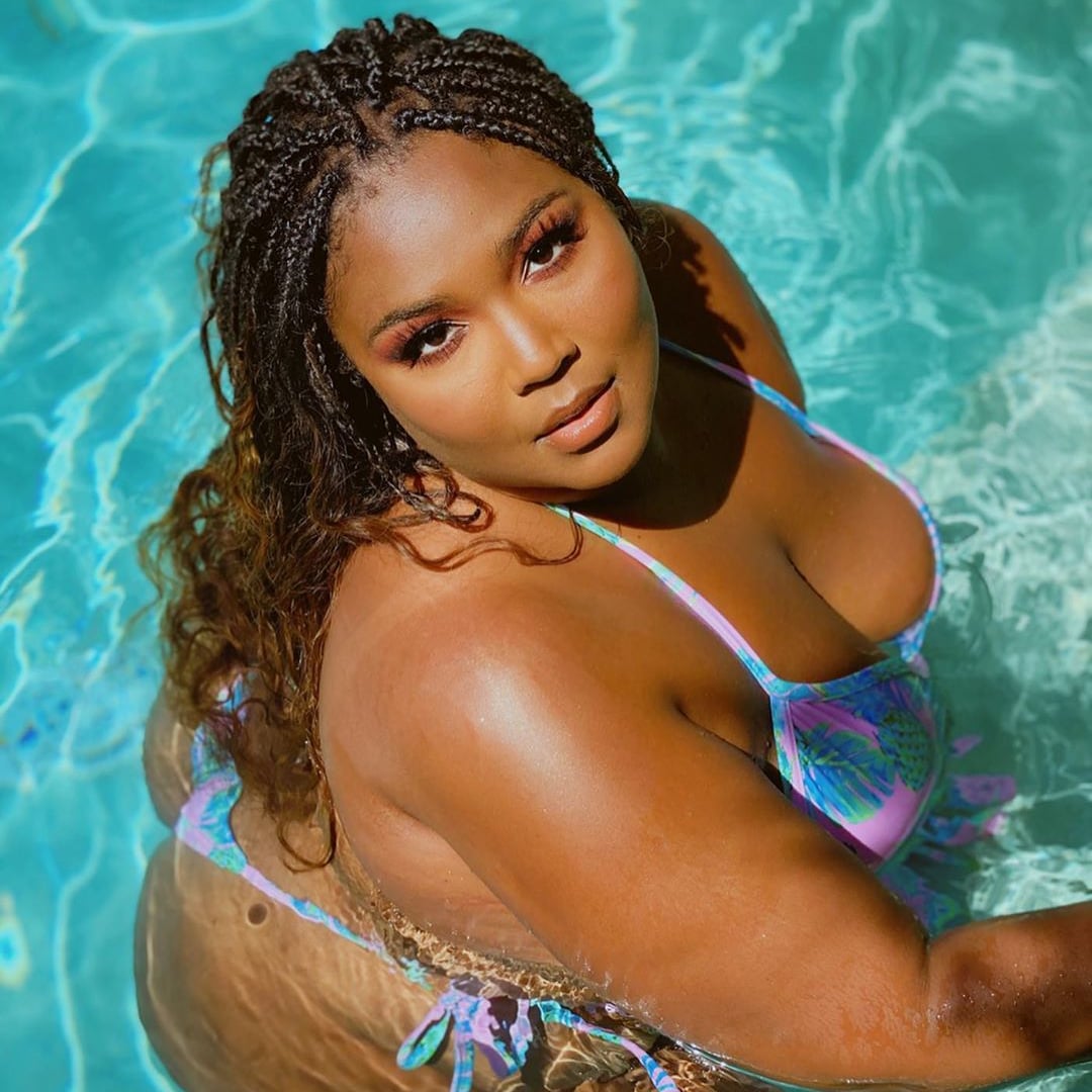 Young Busty Bbw In Pool