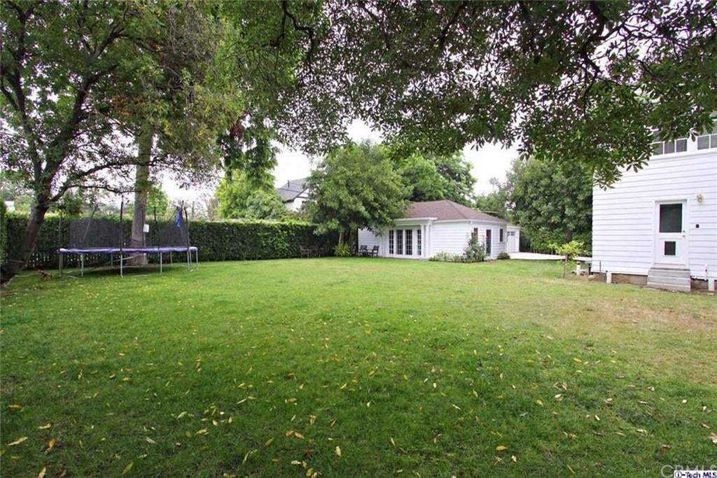 The Real-Life Father of the Bride House Is For Sale