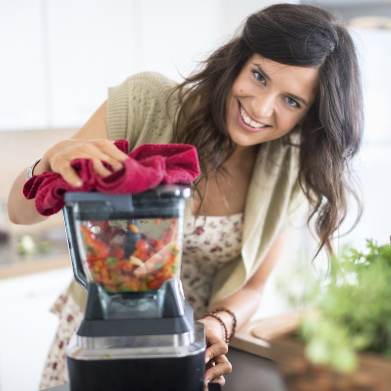 67d6706c66980001 Woman In Kitchen 