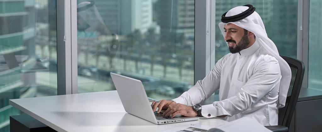 كوفيد-19 | الإمارات تعيد موظفي الحكومة للعمل من مكاتبها