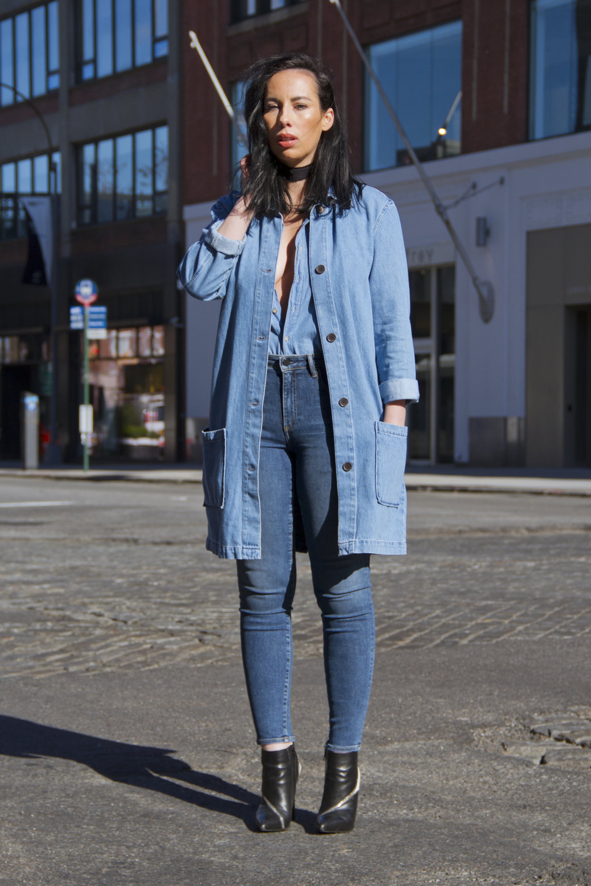 black boots jeans outfit