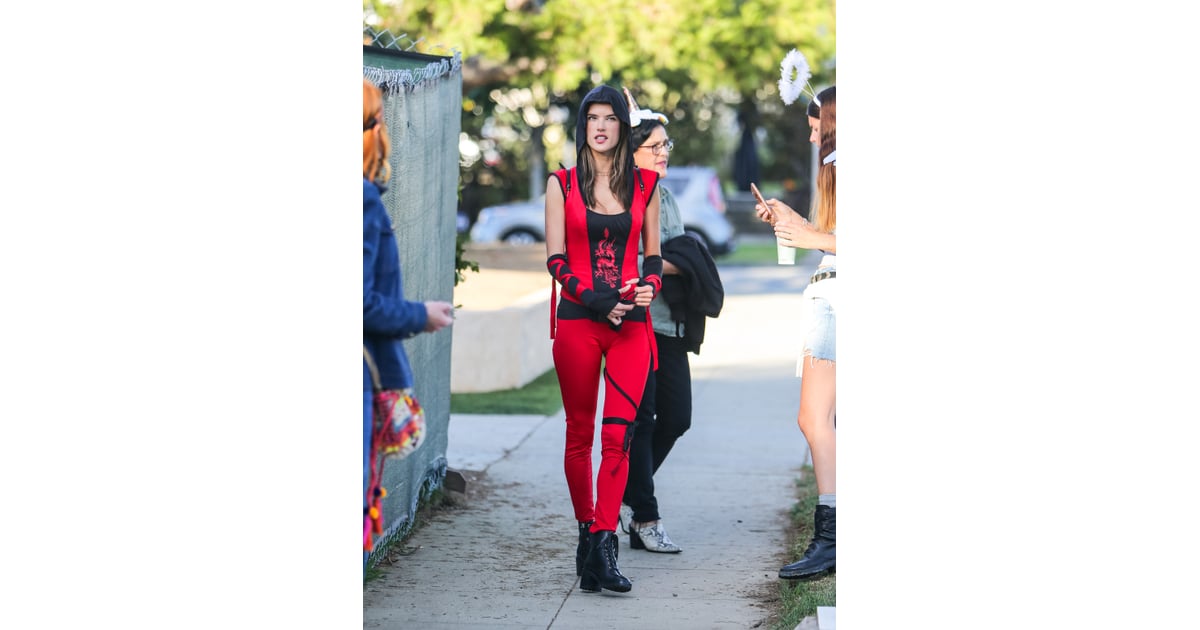 Model Halloween Costumes 2018 POPSUGAR Fashion Photo 27