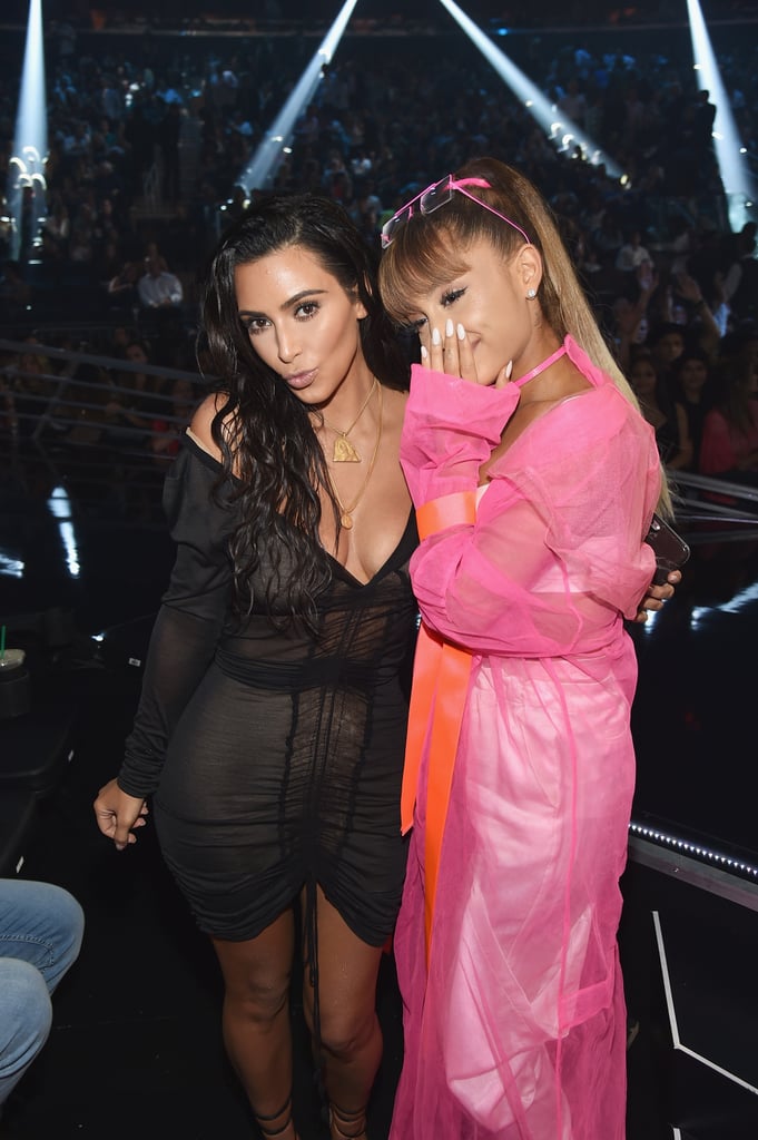 Ariana Grande Covering Her Face at the 2016 MTV VMAs