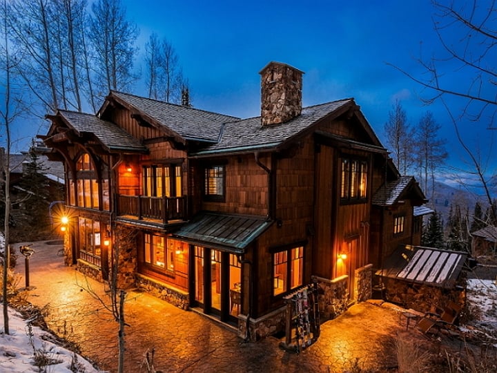 Nina Dobrev's Park City, UT, Airbnb Cabin