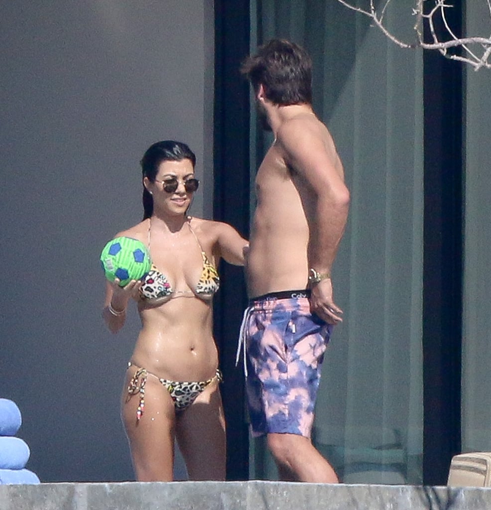 Kourtney Kardashian and Scott Disick in Mexico Nov. 2016