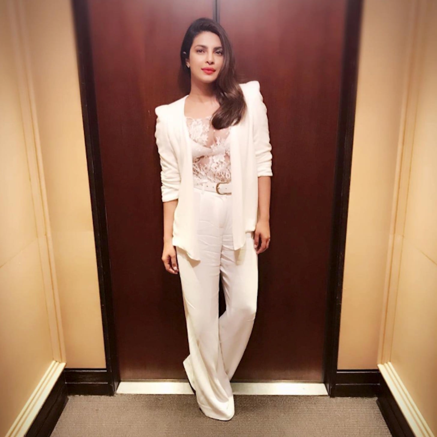 Priyanka online chopra suit