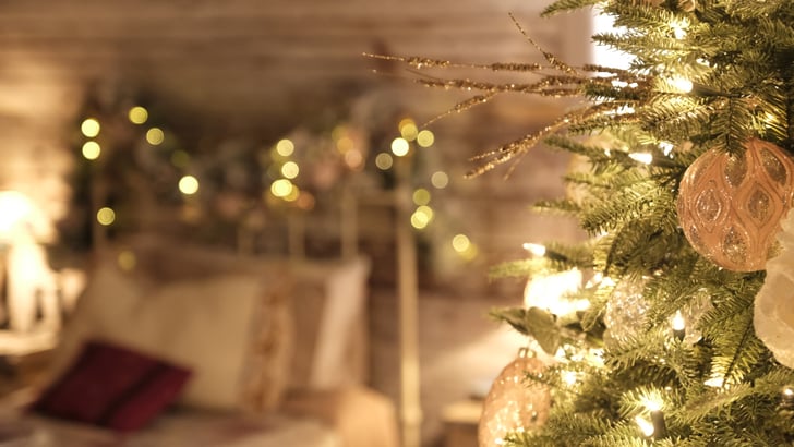 Cozy Bedroom Zoom Background | Download Free Christmas Zoom Backgrounds ...