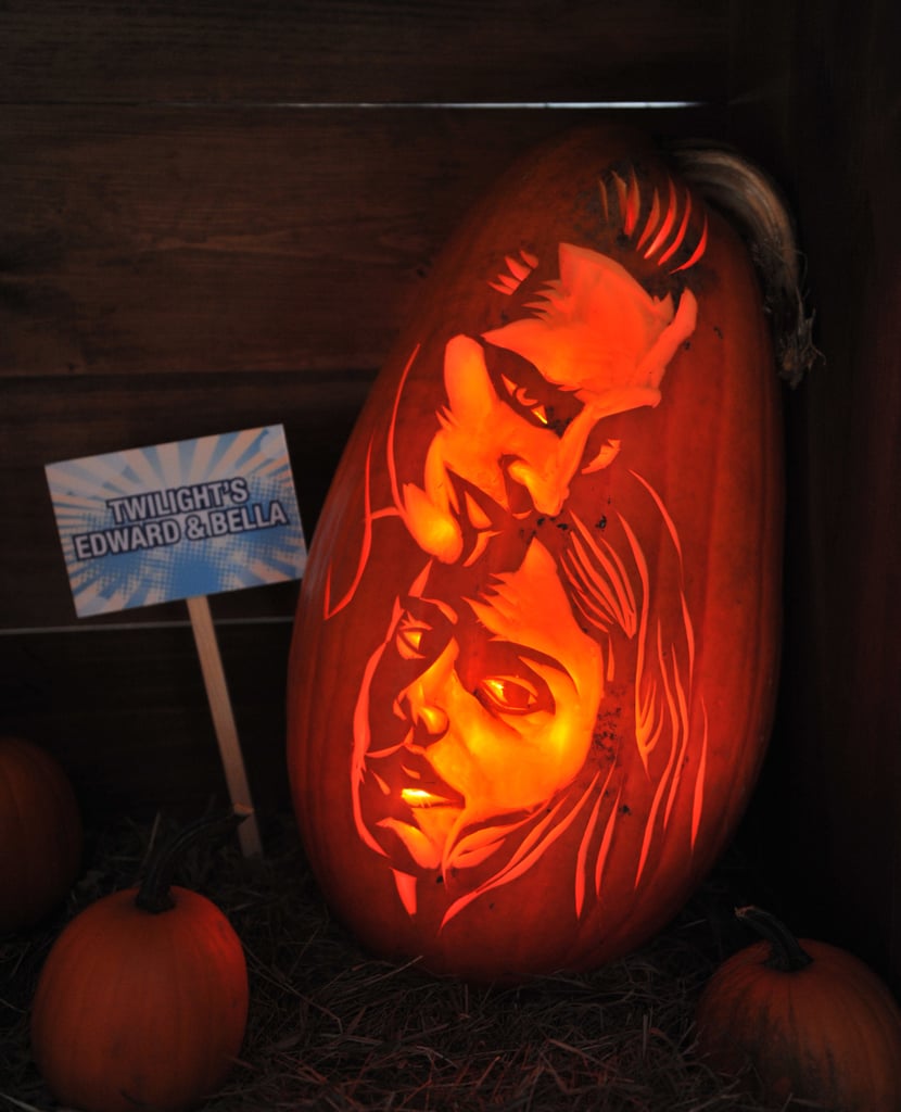 Robert Pattinson and Kristen Stewart (Edward Cullen and Bella Swan)