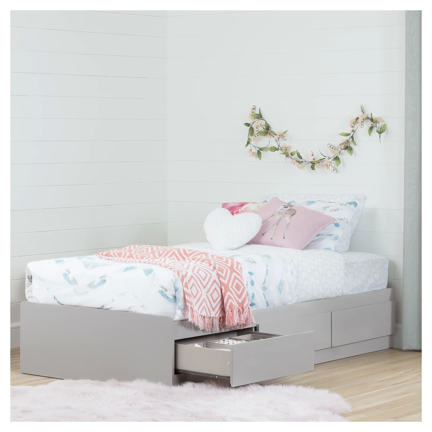 Mates bed outlet
