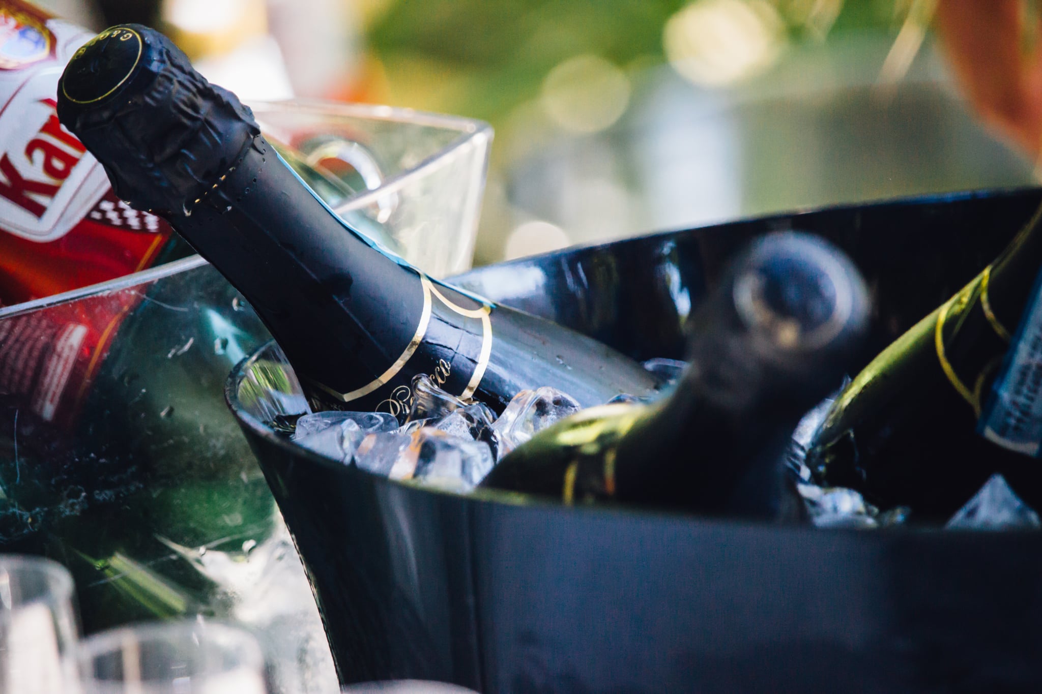 What Is The Difference Between Prosecco And Champagne Popsugar Food