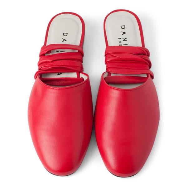 Slipper Behavior