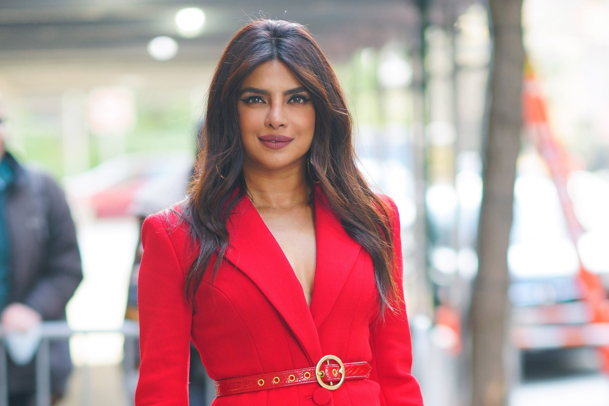 POPSUGAR Beauty on Instagram Priyanka Chopra is giving the iconic  Rachel cut a modern update and were here for it Hairdresser Bridget  Brager parted Chopras hair