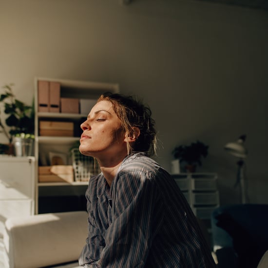 What Are the Stages of a Breakup? A Therapist Weighs In