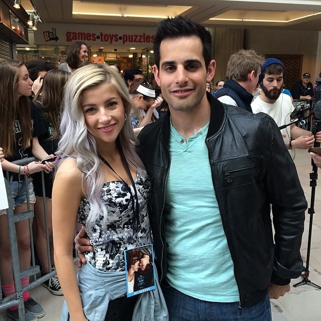 Our hosts @evelinabarry and @chrisvanvliet getting ready for #tfiostour #tfiosoh! Anyone here for the event?
Source: Instagram user POPSUGAR