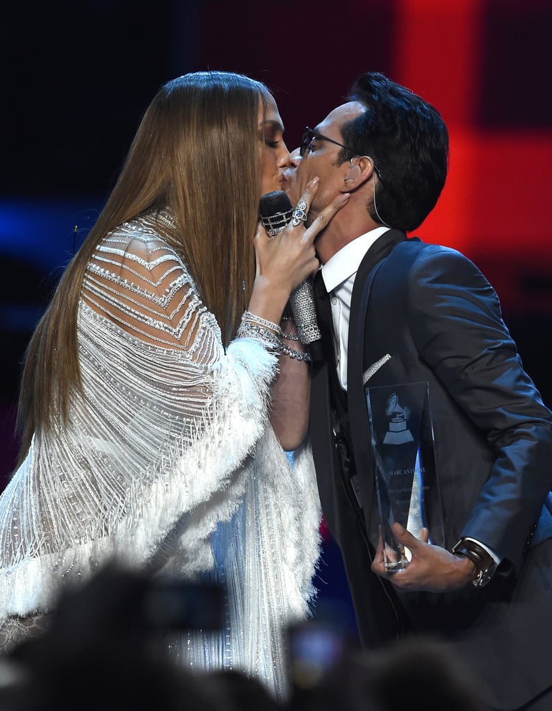 Jennifer Lopez Kissing Marc Anthony at Latin Grammys 2016